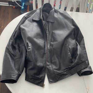 Covington XXL 100% real leather coat!